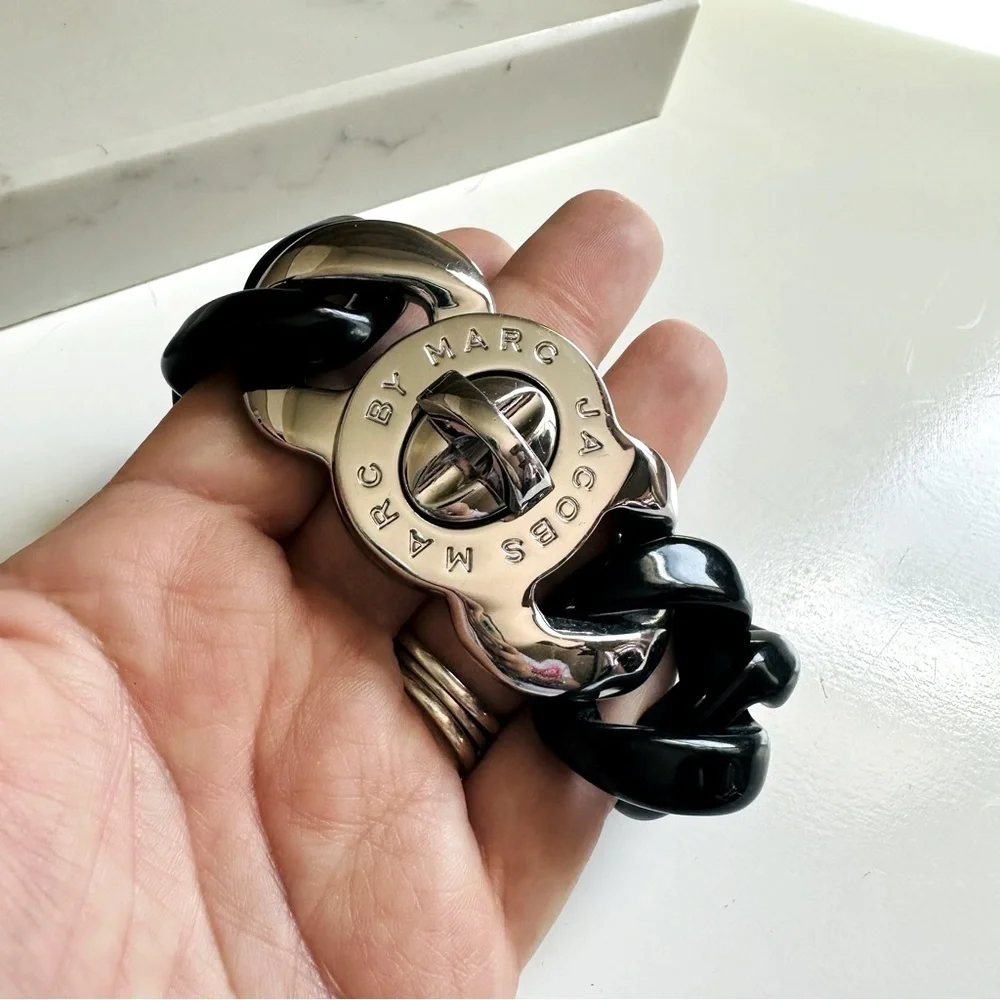 Marc By Marc Jacobs Vintage Chunky Turnlock Bracelet